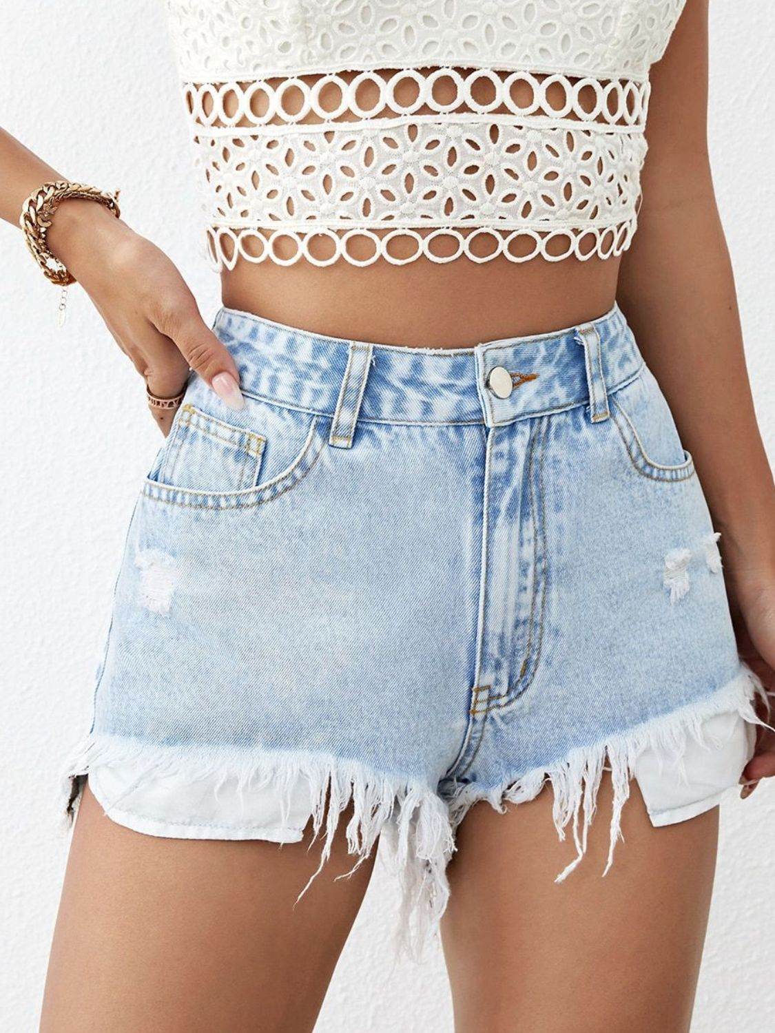 Distressed Raw Hem Denim Shorts - Hovatok