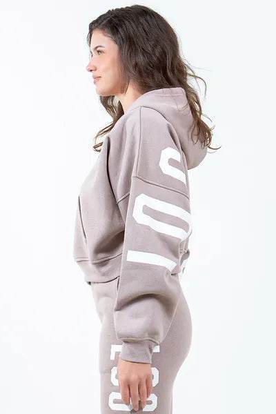American Bazi Letter Graphic Long Sleeve Drawstring Cropped Hoodie - Hovatok