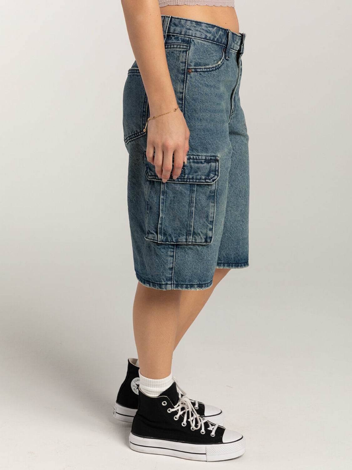 Mid-Rise Waist Denim Shorts with Pockets - Hovatok