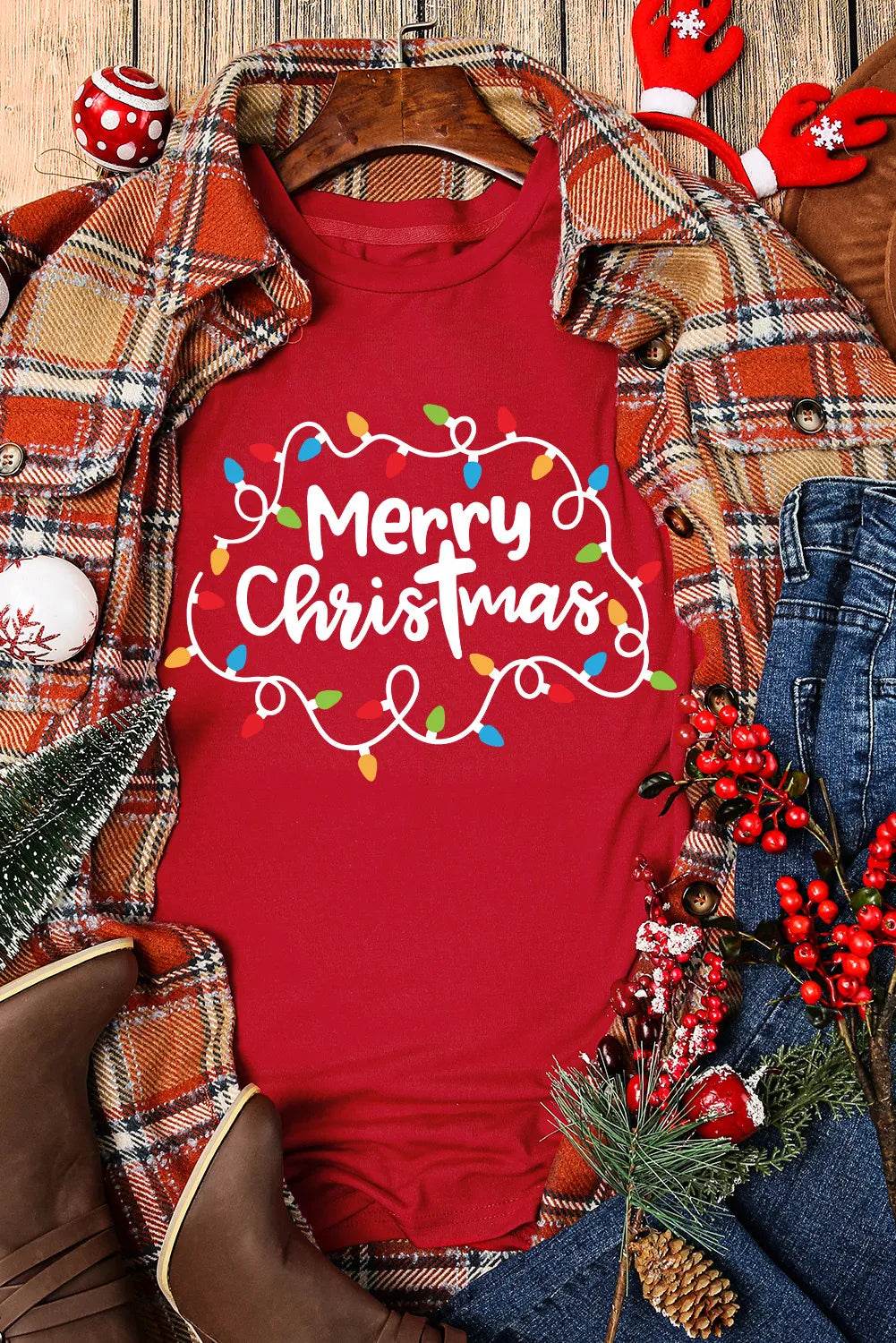 MERRY CHRISTMAS Round Neck Short Sleeve T-Shirt - Hovatok