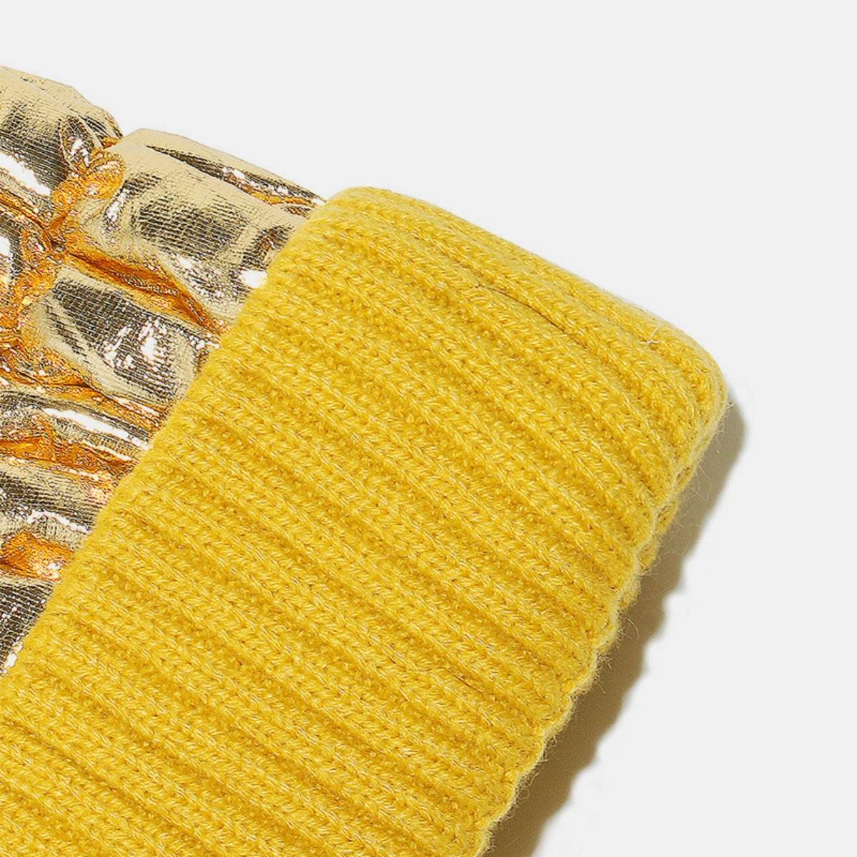 Thermal Knit Hat with Pompom - Hovatok