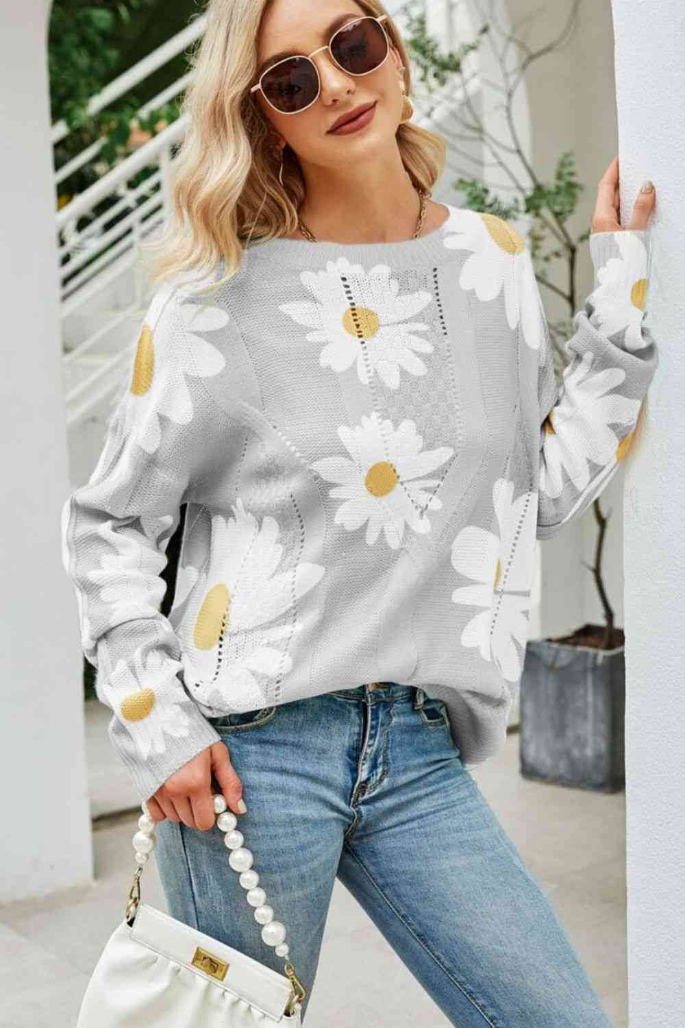 Angel Wings Daisy Print Openwork Round Neck Sweater - Hovatok