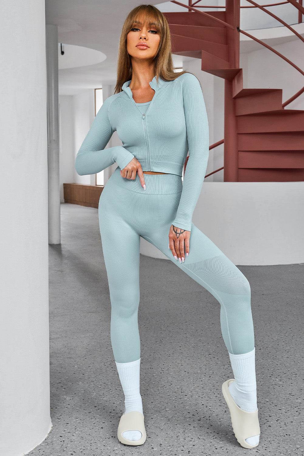 Tank Cropped Active Top and Pants Set - Hovatok