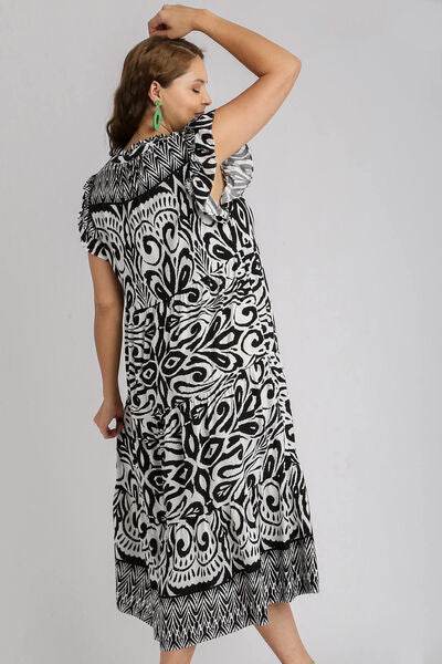 Umgee Full Size Two Tone Border Print Ruffle Cap Sleeve Midi Dress Plus Size - Hovatok