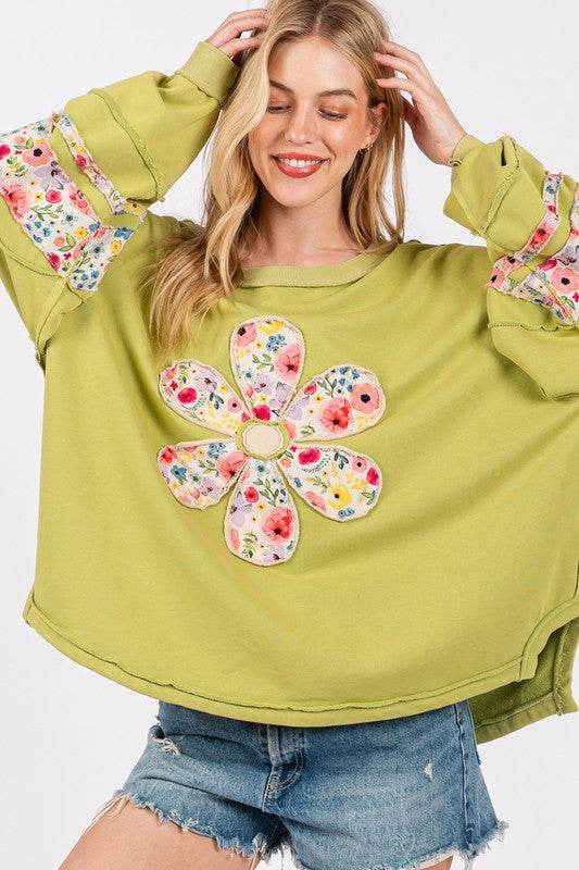 SAGE + FIG Daisy Patch Applique Long Sleeve Sweatshirt - Hovatok