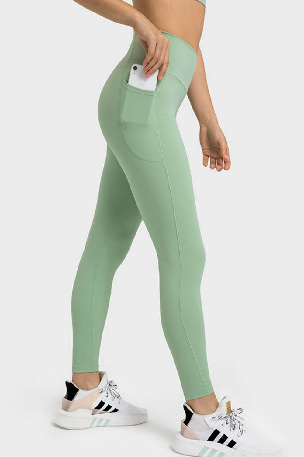 Millennia V-Waist Yoga Leggings with Pockets - Hovatok