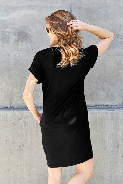 Basic Bae Bamboo Full Size Round Neck Short Sleeve Dress with Pockets - Hovatok