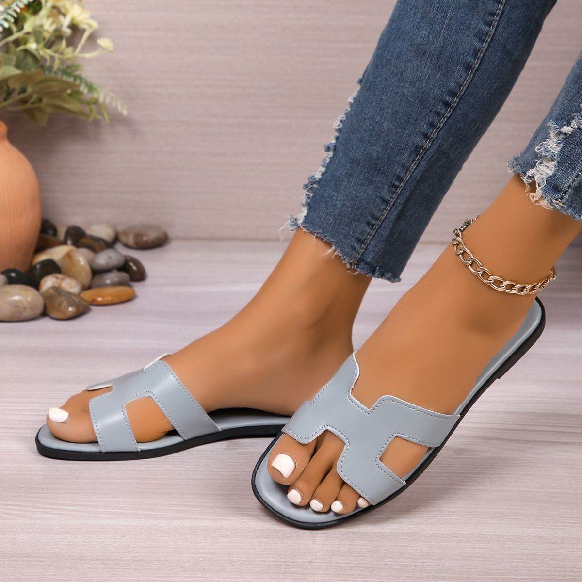 PU Leather Flat Sandals - Hovatok