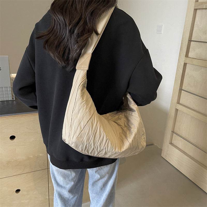 Pleated Dumpling Crossbody Bag - Hovatok
