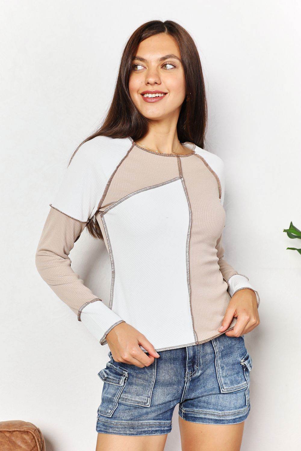 Double Take Color Block Exposed Seam Top - Hovatok