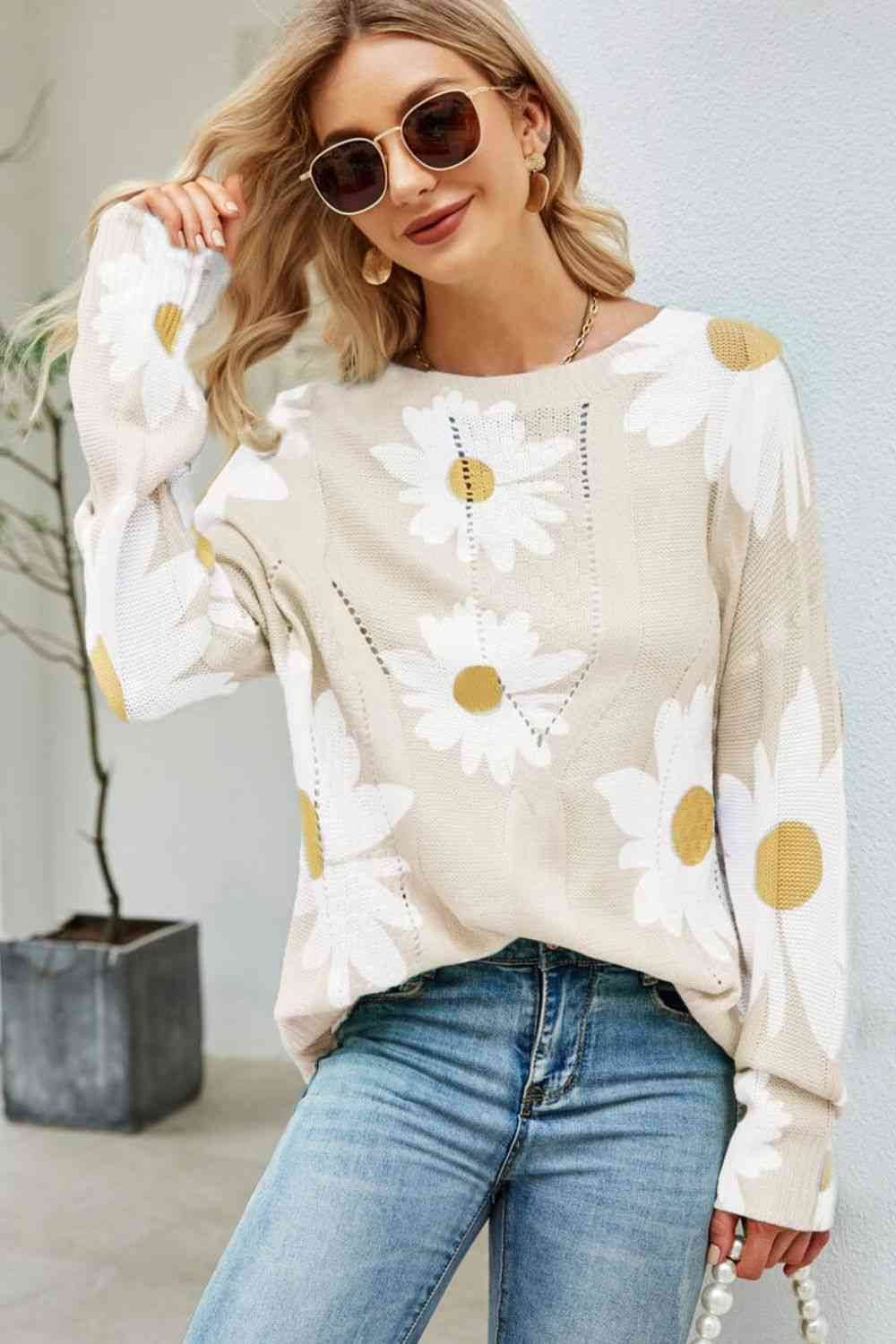 Angel Wings Daisy Print Openwork Round Neck Sweater - Hovatok