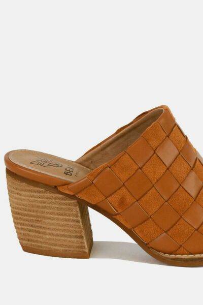 Beast Fashion Woven Checkerboard Block Heel Mule Shoes - Hovatok
