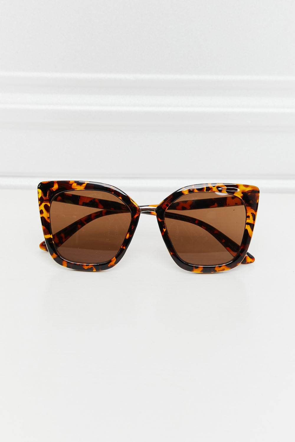 Cat Eye Full Rim Polycarbonate Sunglasses - Hovatok