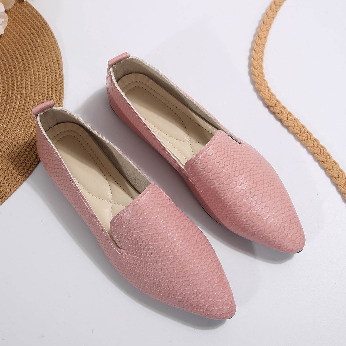 Snake Print Pointed Toe Slip-Ons - Hovatok