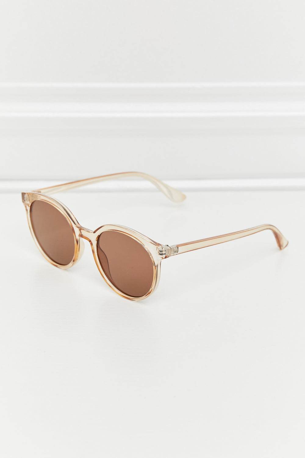 Round Full Rim Polycarbonate Frame Sunglasses - Hovatok